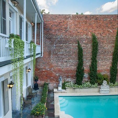 Chateau Hotel Ню Орлиънс Екстериор снимка